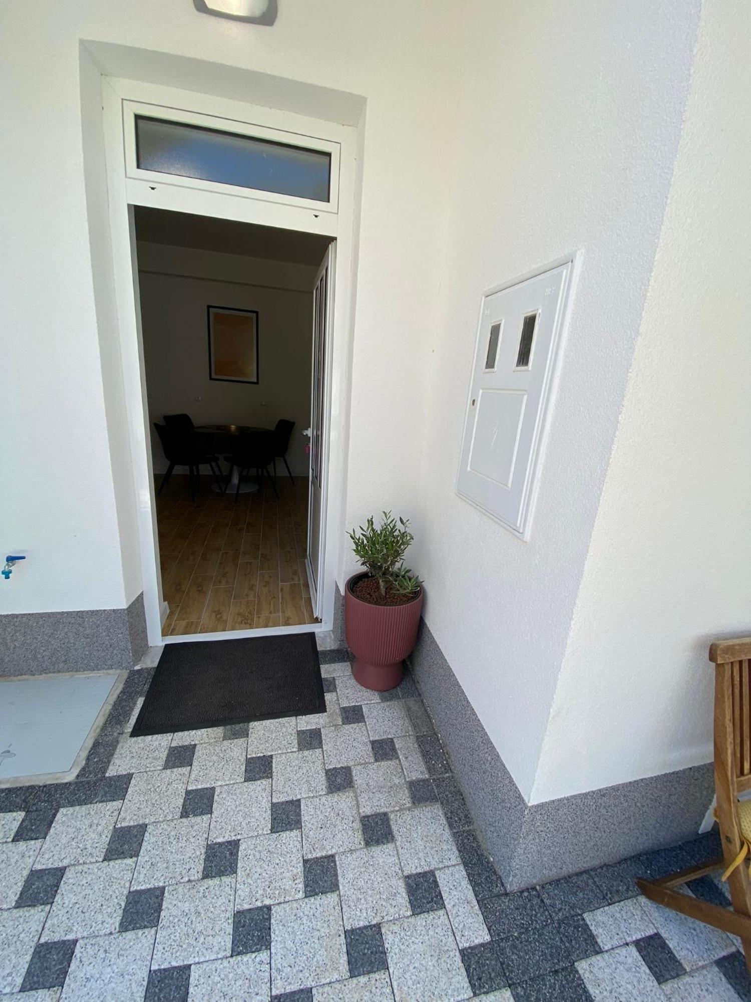 Apartmani Roko Drvenik  Extérieur photo