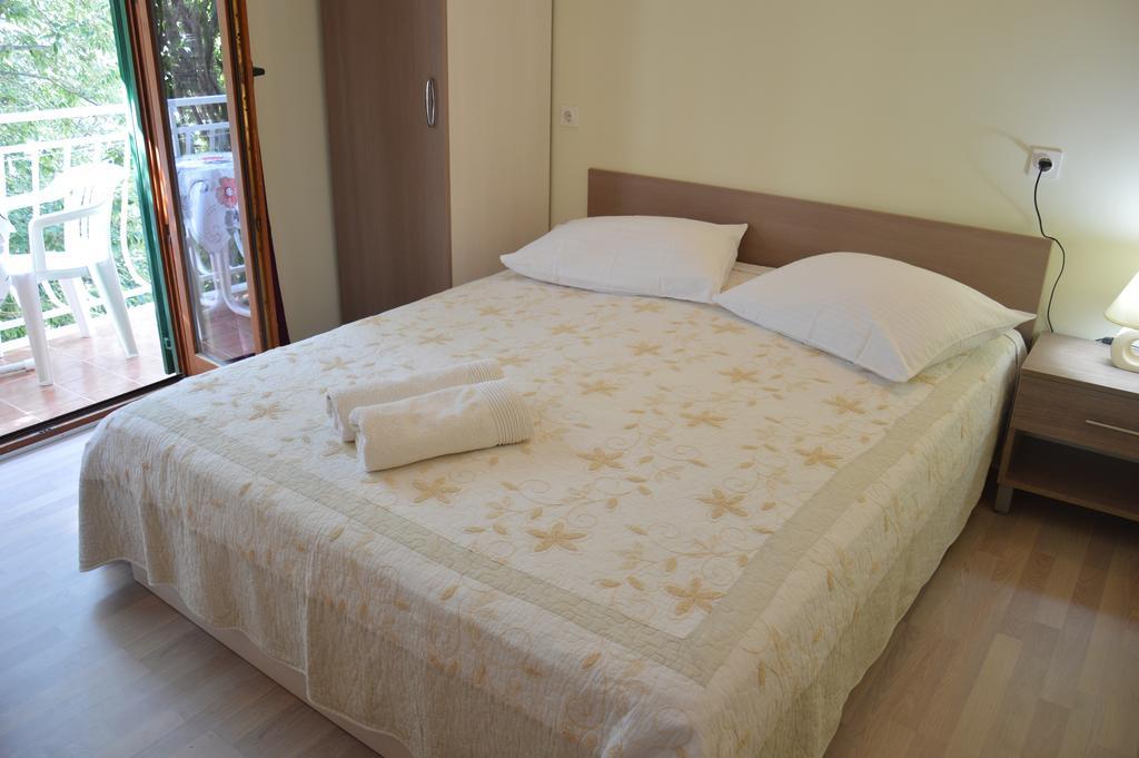 Apartmani Roko Drvenik  Extérieur photo