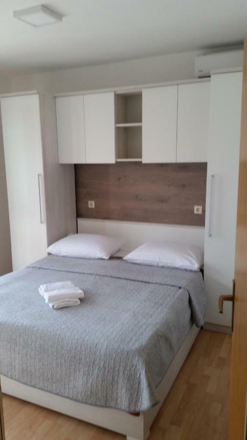Apartmani Roko Drvenik  Extérieur photo